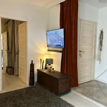 Apartment Avantgarde *